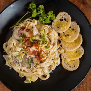 Seta Alfredo Pasta